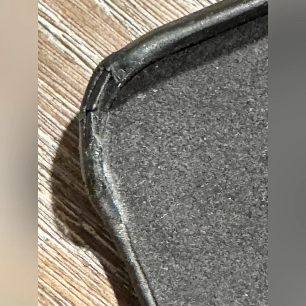 Authentic Louis Vuitton iPhone 12 Pro Max Bumper - Picture 6 of 11